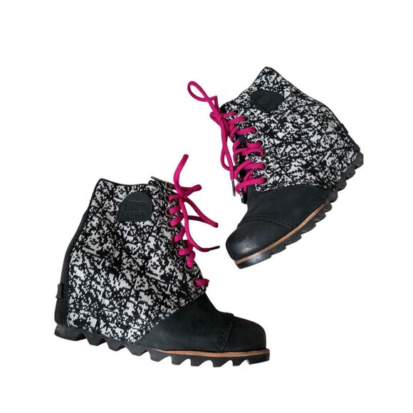 Sorel Boots PDX Wedge Ankle Black Pink Boots Size 7.5 - Picture 2 of 9